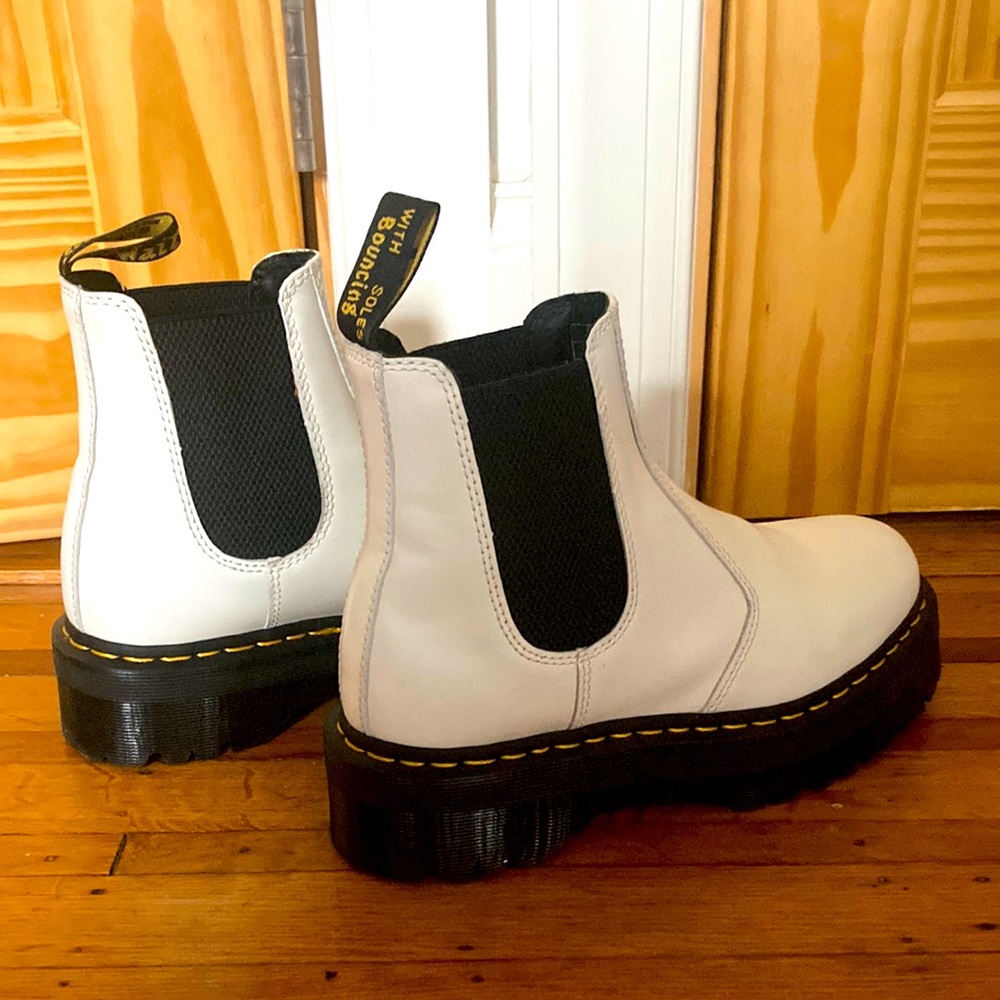 Dr. Martens 2976 Quad White Smooth Leather Platform Boots (EU 42/UK 8/W10/M9)